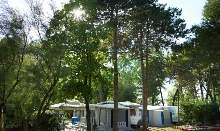 capalonga de juni-urlaub-auf-dem-stellplatz-im-camping-in-bibione-familienpaket-2-erwachsene-und-1-kind-zu-sonderpreisen 015